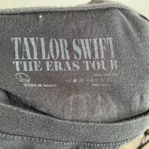 Taylor Swift The ERAs tour official merchandise black t-shirt size large - Picture 7 of 7
